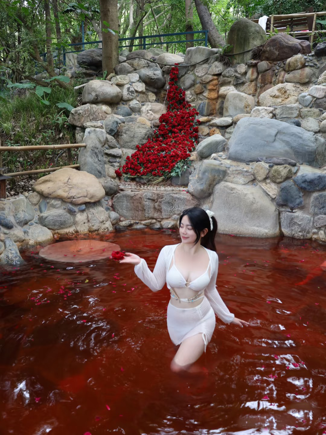 别再傻等天然泉眼了！现在没泉眼也能造温泉了！