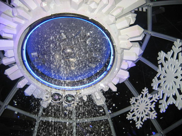 飘雪机让雪季不止在冬季！